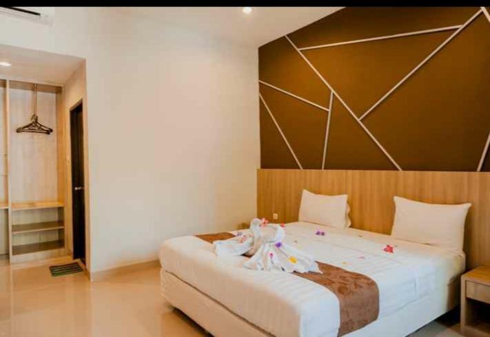 Puri Senggigi Hotel Mangsit Exterior foto
